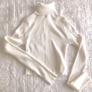 Cream Cropped Turtleneck